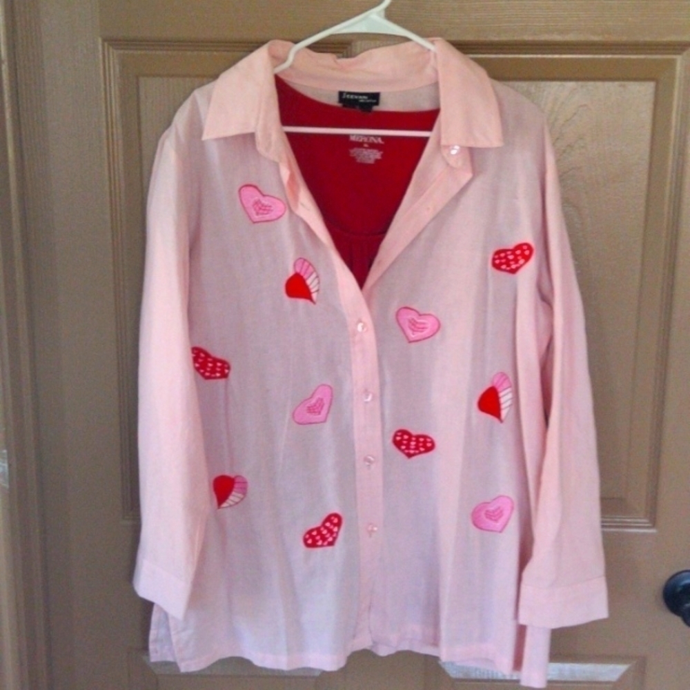 4@30.00 or 20.00NWOT Ladies Blouse by Jeevan Life Wear Valentine Shirt